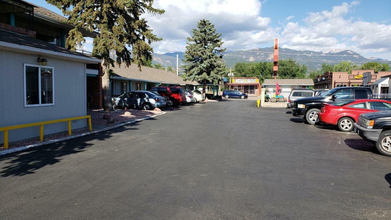 Motel Circle S Colorado Springs Exterior foto