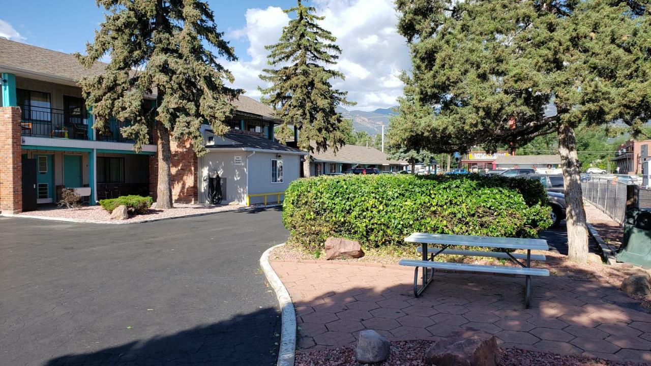 Motel Circle S Colorado Springs Exterior foto